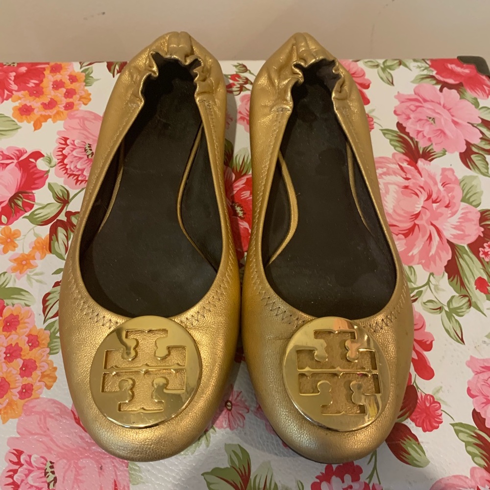 Gold Leather Tory Burch Flats!